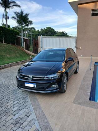 VOLKSWAGEN POLO 1.0 200 TSI HIGHLINE AUTOMÁTICO